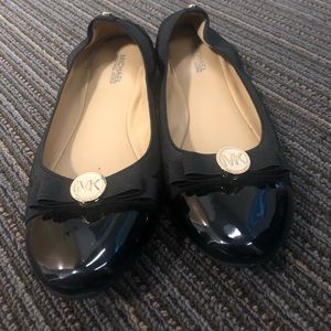 Michael Kora Black Gold Ballet Flats Size 7.5